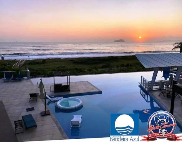 Ape Estilo Resort C/ Pe Na Areia E Vista Mar, Proximo Ao Beto Carrero Писаррас Экстерьер фото