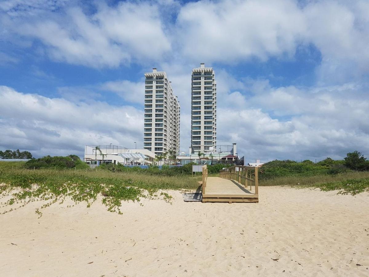 Ape Estilo Resort C/ Pe Na Areia E Vista Mar, Proximo Ao Beto Carrero Писаррас Экстерьер фото