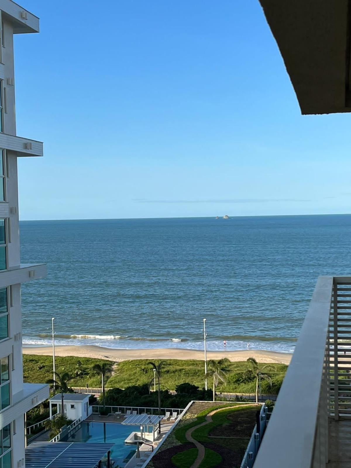 Ape Estilo Resort C/ Pe Na Areia E Vista Mar, Proximo Ao Beto Carrero Писаррас Экстерьер фото